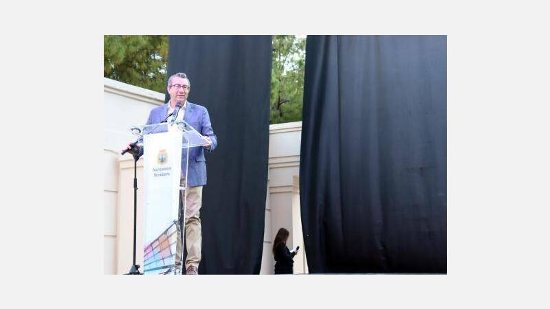 El Consejo Vecinal de Benidorm homenajea a la docente Dorina Apostol en el VII ‘Día de las Nacionalidades’