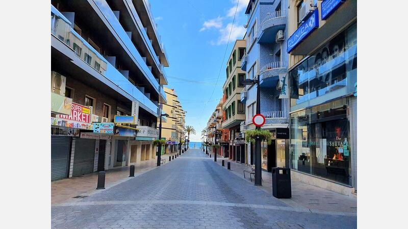 Avenida de Martínez Alejos en los días de confinamiento Covid19. Foto Policía Local