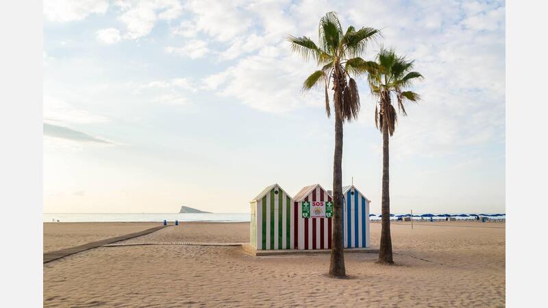 Avda Vicente Llorca Alós. Playa poniente. La Cala