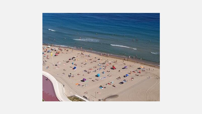 Las playas de Benidorm, abiertas