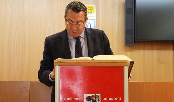 Benidorm inicia con la lectura de El Quijote la celebración del Día Internacional del Libro Benidorm inicia con la lectura de El Quijote la celebración del Día Internacional del Libro