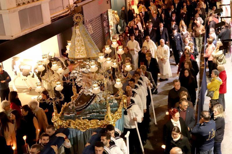 Cinco minutos intensos, azules y blancos, en la primera mascletà de las Festes Majors Patronals