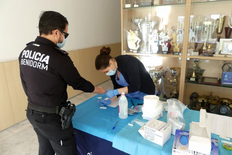 Benidorm ha comenzado a realizar test rápidos a Fuerzas de Seguridad, Protección Civil y personal de servicios esenciales Benidorm ha comenzado a realizar test rápidos a Fuerzas de Seguridad, Protección Civil y personal de servicios esenciales