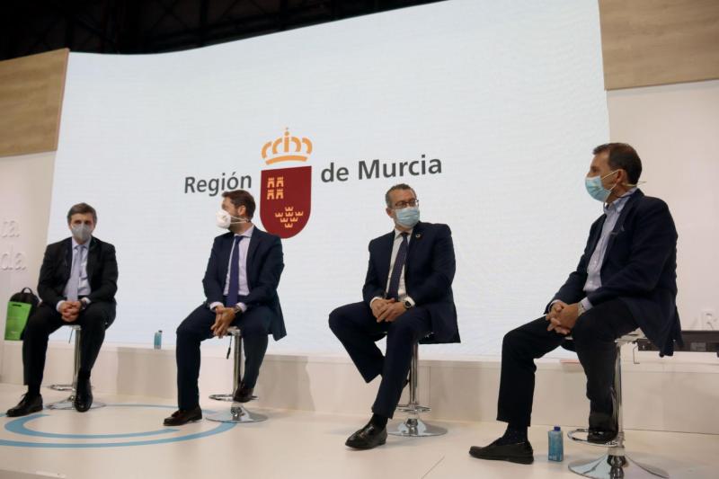 Mesa redonda sobre inteligencia turística en Fitur