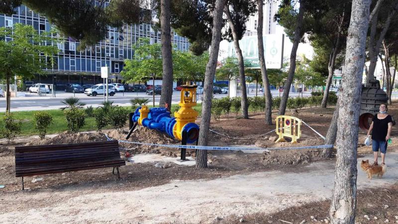 Benidorm amplía el Museo del Agua al aire libre con piezas donadas por el Consorcio de la Marina Baixa