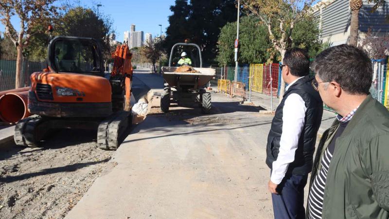 Benidorm implementa nuevos colectores de recogida de pluviales y renueva las conducciones de agua potable en la calle Ciudad Real. Colectores pluviales