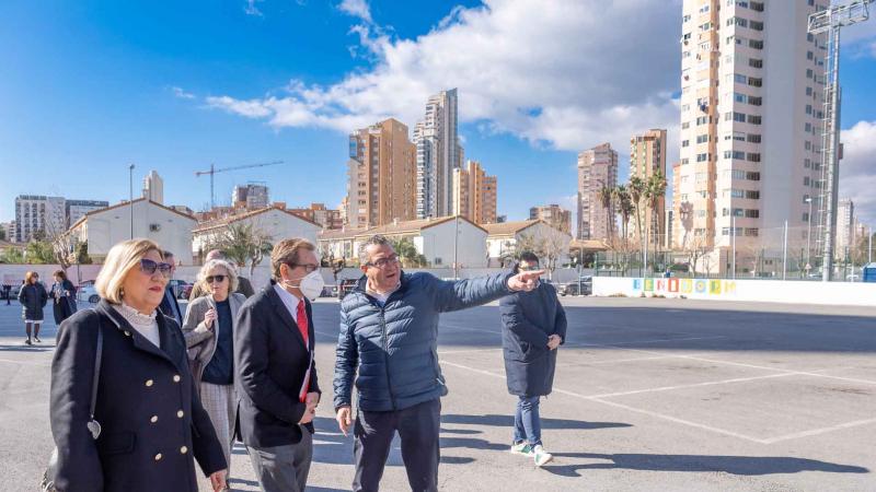 El alcalde reafirma el compromiso de Benidorm de mantener en buen estado el centro de salud del Rincón hasta que esté el nuevo Centro Salud Rincón