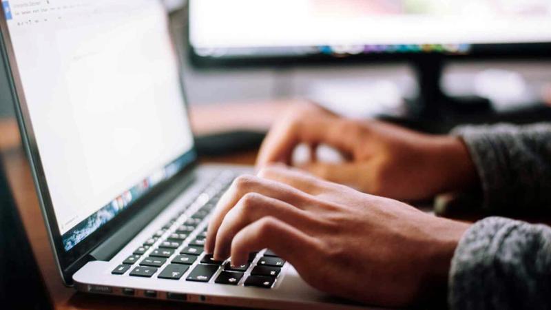 Benidorm destina 6.000 euros en ayudas para reducir la brecha digital Benidorm destina 6.000 euros en ayudas para reducir la brecha digital