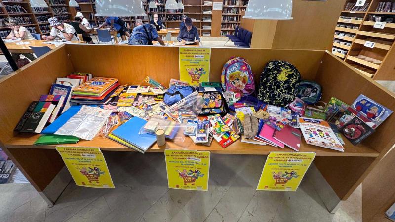 La red de bibliotecas de Benidorm y Cruz Roja ponen en marcha una campaña de recogida de material escolar La red de bibliotecas de Benidorm y Cruz Roja ponen en marcha una campaña de recogida de material escolar