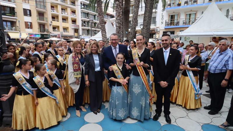 Fira Proiductes Típics y baile del peuet Fira Proiductes Típics y baile del peuet