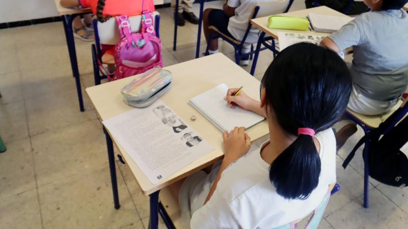 Benidorm destina 98.700 euros para becar las clases de refuerzo educativo a alumnado de Primaria y ESO 