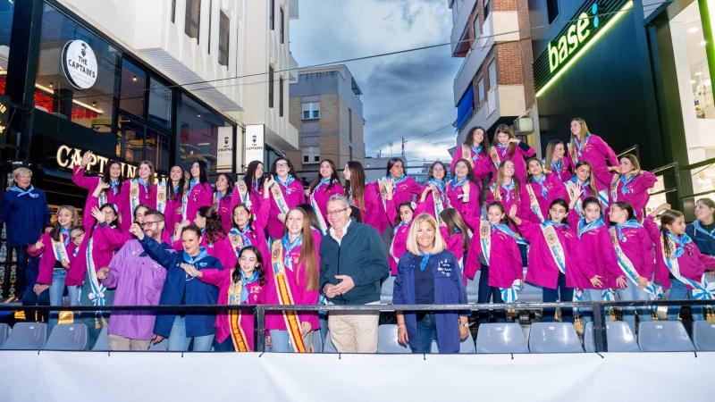 Encendido del alumbrado ornamental.