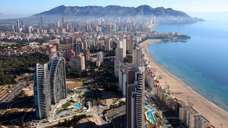 El Ayuntamiento inicia la licitación del contrato para implementar el proyecto ‘Benidorm DTI integra con la Plataforma Inteligente de Destinos’