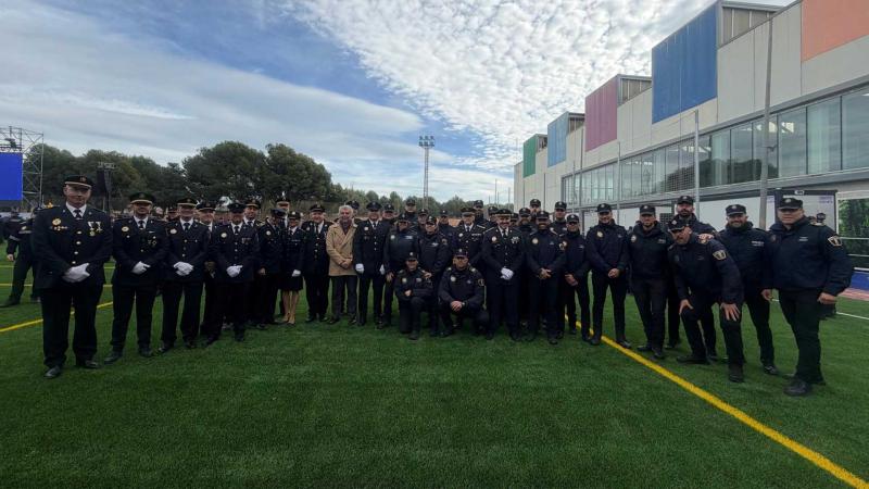 Paiporta reconoce a 46 agentes de la Policía Local de Benidorm por “su destacada labor en las tareas de rescate y ayuda” durante la DANA