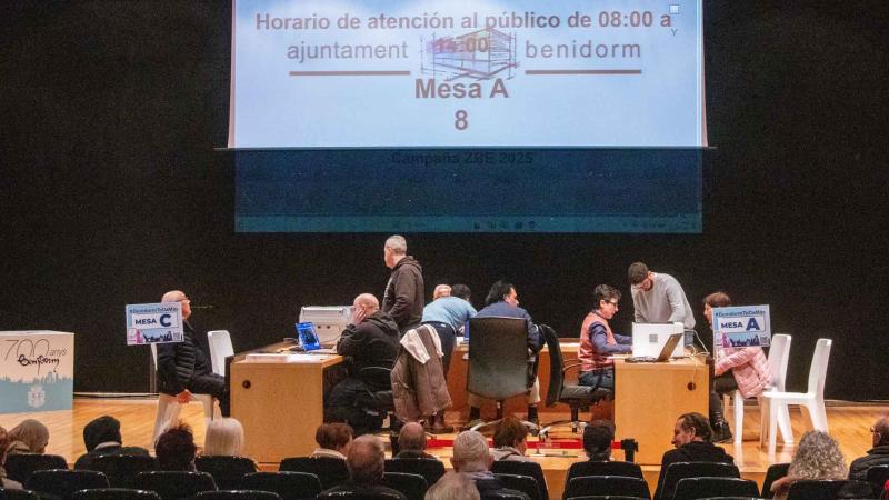 Balance de las primeras cinco horas de la campaña #BenidormTeDaMás: más de 19.000 bonos descargados y cerca de 1.200 canjeados