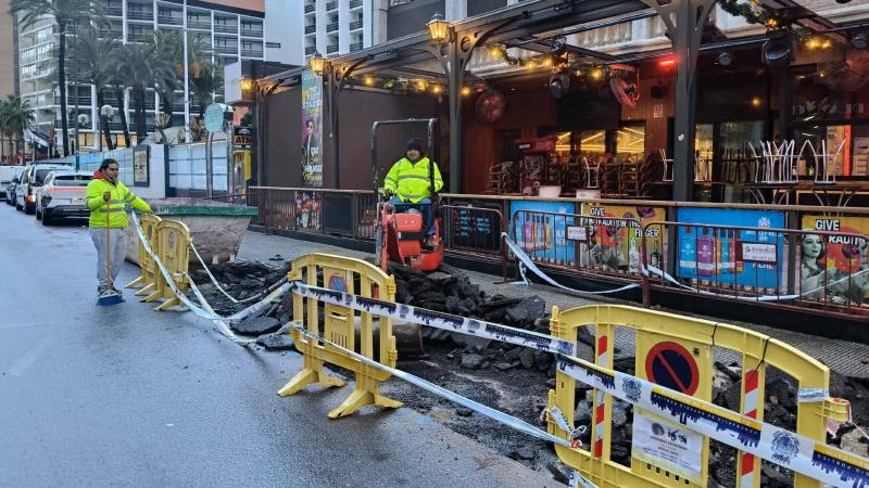 Benidorm ejecuta otra acción de renaturalización en la calle Gerona 