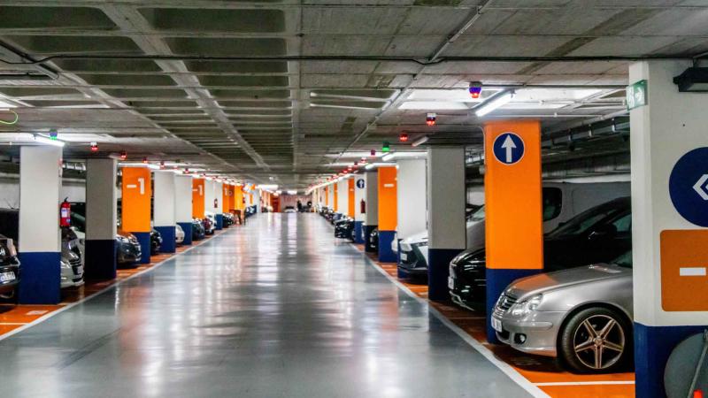 Ayuntamiento y concesionaria lanzan una nueva campaña de descuentos en los parkings de Tomás Ortuño, Mercado y Ametlla del Mar