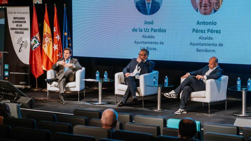 El alcalde expone en un congreso de innovación y ciudades inteligentes los detalles de la plataforma Benidorm CORE