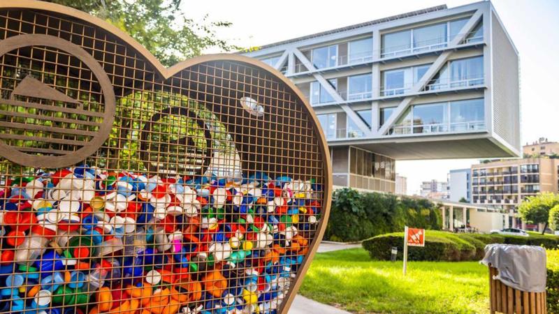 Benidorm supera los datos de 2024 y aporta más de 1,7 millones de tapones a la campaña solidaria ‘Tapones para una nueva vida’ 