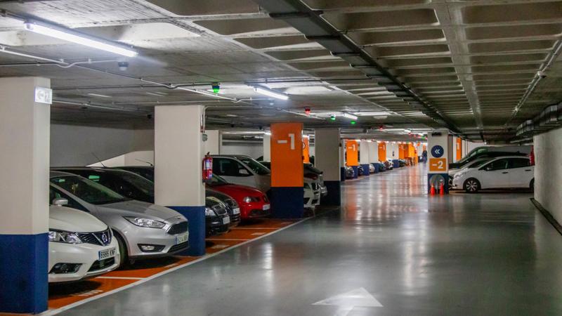 Benidorm ofrece en mayo recarga gratuita en los aparcamientos públicos de Tomás Ortuño, Rincón de Loix y Mercado 