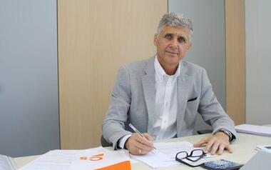 Balastegui: “Un año más los alumnos de Benidorm deben peregrinar a poblaciones vecinas para preparar sus exámenes”