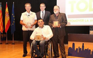 Benidorm premia en el Dia Mundial del Turisme el Doble Amor, PREDIF, Ade Adepitan i Cable Ski