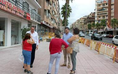El último tramo de la urbanización de la avenida Beniardá se abre al uso peatonal
