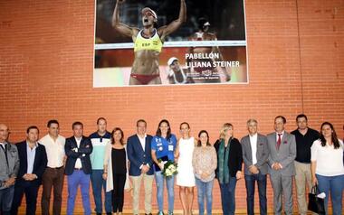 El pabellón del Palau d'Esports lleva desde hoy el nombre de Liliana Fernández Steiner