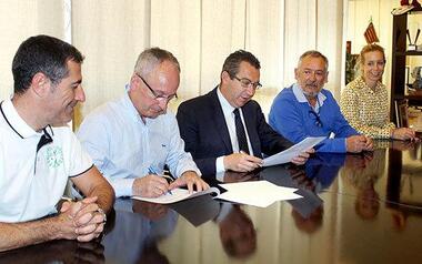 Benidorm is the meeting point for vehicles which participate in Mediterráneo-La Nucía Rally