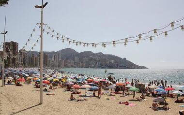 Benidorm retoma la licitación de las Playas tras desestimar el TACRC los recursos de varias empresas contra el nuevo contrato