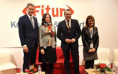 El “modelo Benidorm” destaca en los debates de Fitur como un ejemplo de sostenibilidad  
