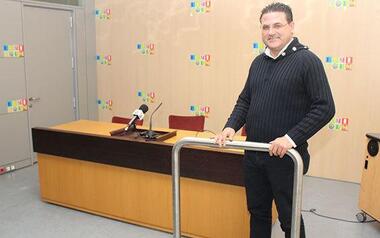 Movilidad empieza a instalar 50 aparcabicicletas nuevos en puntos reclamados por ciclistas y estudiantes