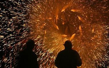 Fiestas programa cursos oficiales para el uso de material pirotécnico en ‘despertaes’ y ‘correfocs’