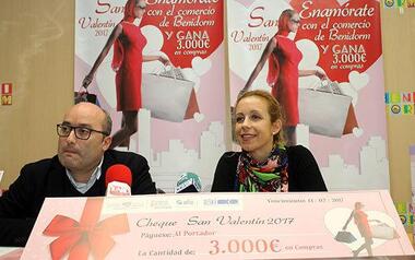 Comerç i AICO sortegen 3.000 euros en compres per a celebrar Sant Valentí a Benidorm