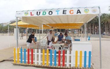 Benidorm incrementa los servicios de sus playas con tres ludotecas