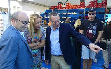 Inaugurada la Feria Outlet con más de 50 expositores, gran afluencia de público y descuentos a partir del 50% 