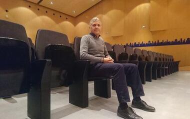 Comienzan las reparaciones del salón de actos de Benidorm aprobadas a instancias de Ciudadanos   