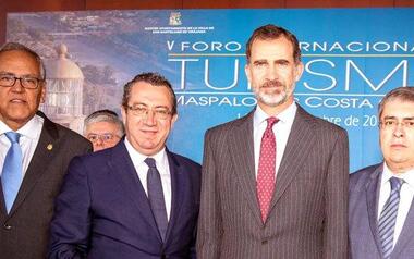 El alcalde de Benidorm participa en el V Foro Internacional de Turismo Maspalomas presidido por el Rey Felipe VI