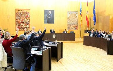 El ple aprova el projecte amb el qual Benidorm concorrerà al programa Red.es