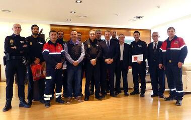Police and firefighters of Benidorm join efforts in the fight against fires