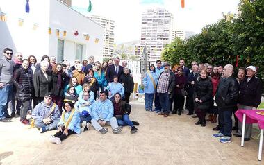 ‘Plantà’ de la falla de las asociaciones del ‘Pepa Esperanza Llinares Llorca’ de La Cala