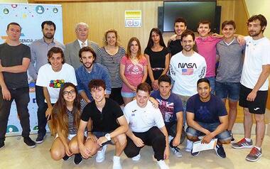 The first 14 students of BENIDORM INCLUSION get their official degree