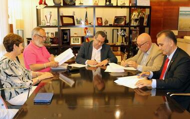 Benidorm firma un convenio con el Colegio Internacional Lope de Vega y el Plan de Escuelas asociadas a la UNESCO