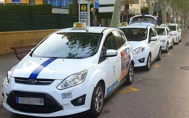 El sector del taxi de Benidorm i la comarca mantindrà els servicis urbans i comarcals, però suspendrà els externs