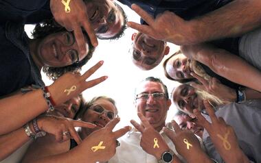 El Ayuntamiento de Benidorm apoya #PaintGold, iniciativa de Aspanion en apoyo a los niños con cáncer