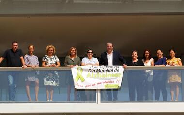 Benidorm se solidaritza amb malalts i familiars d'Alzheimer