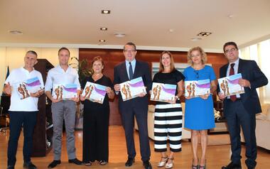Anémona presenta su calendario más solidario en colaboración con Mediterranean Fashion Beach