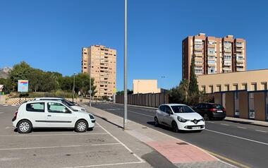 Benidorm instala puntos de recarga de vehículos eléctricos en las inmediaciones de tres centros de salud
