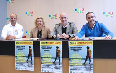 Benidorm acoge un curso de salvamento para reforzar la plantilla de socorrismo de las playas