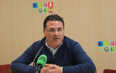 The 'Resident Zone' is extended to Rincón de Loix with more than 200 parking spaces